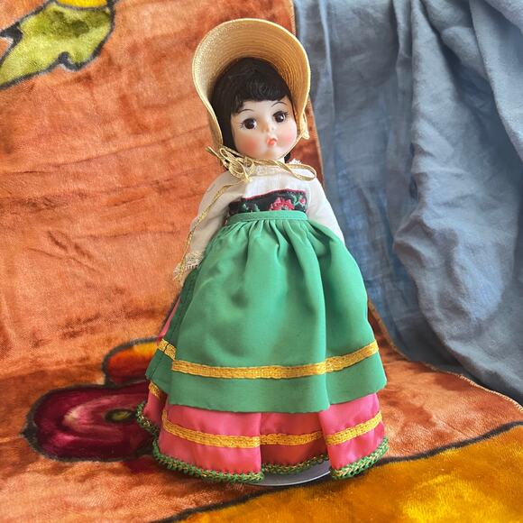 Vintage 80s Madame Alexander Italy Italian 593 Doll 8 Inch Stand Italian Italia - Picture 1 of 10